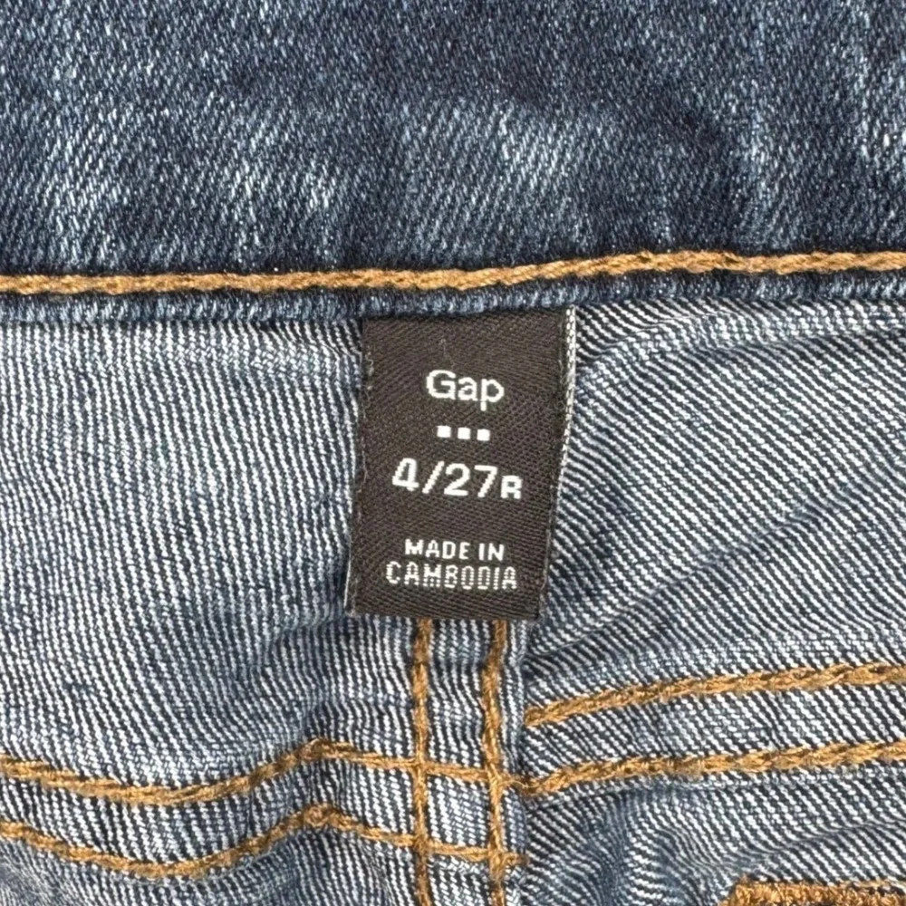 Gap Premium Long and Lean Medium Wash Flare Denim Jeans Womens 4/27R Long